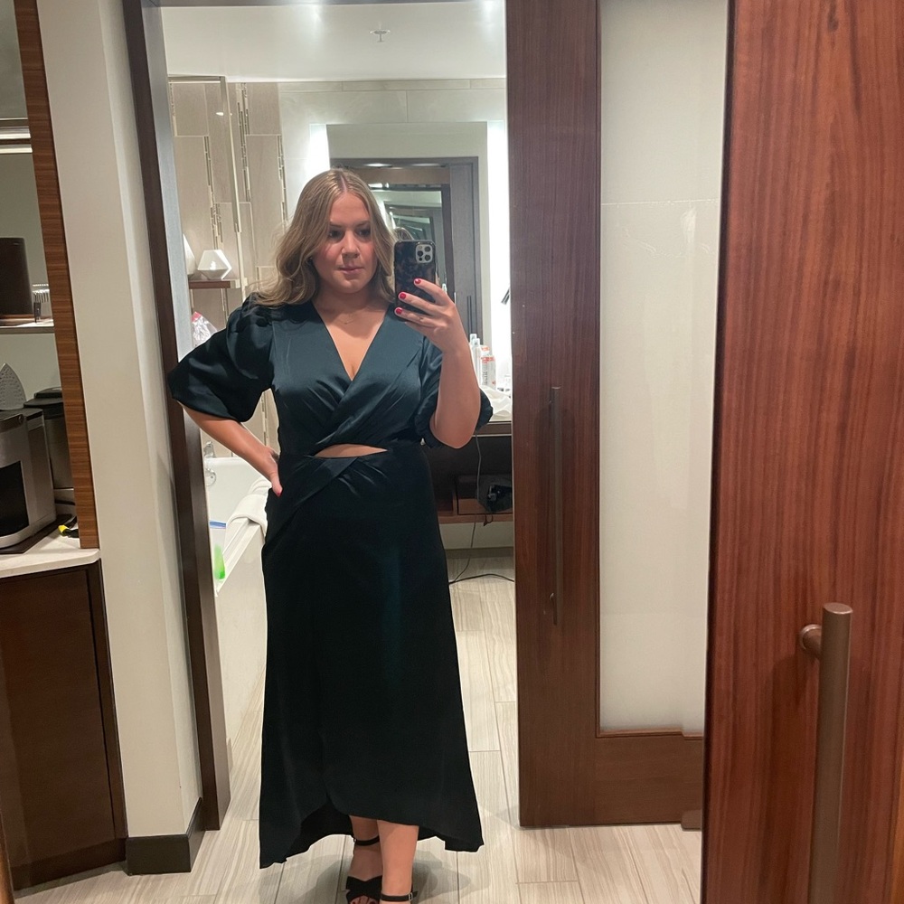 Elegant Dark Green Cutout Dress